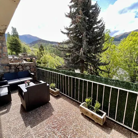 C20 - En Edif. Pirineos - Villmor *