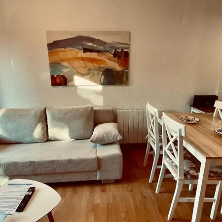 C20 - En Edif. Pirineos - Villmor