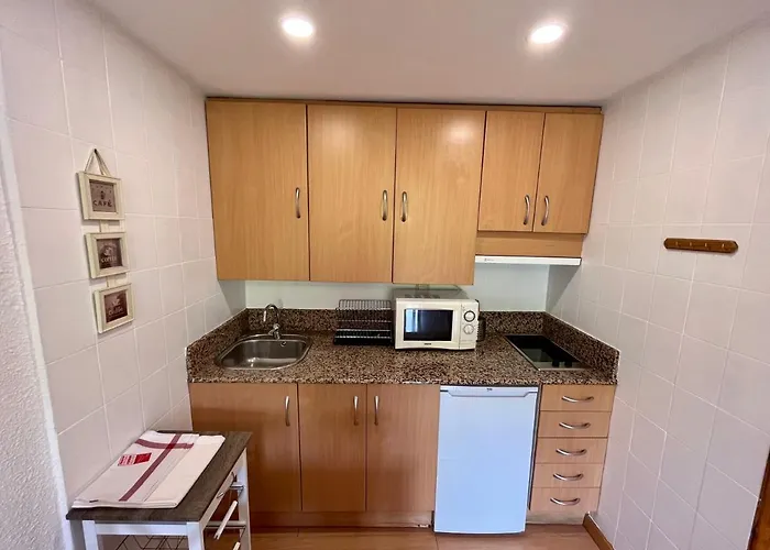 C20 - En Edif. Pirineos - Villmor Apartamento